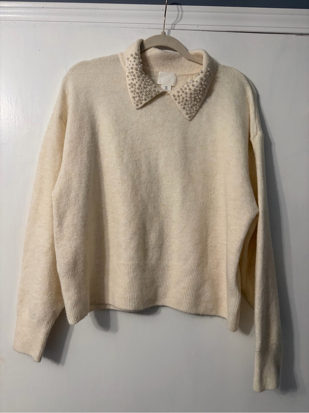 H&M Pearl-Collar Cream Sweater - Women's Soft Knit Pullover